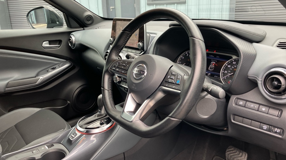 Nissan Juke Dig-t Acenta Red #6