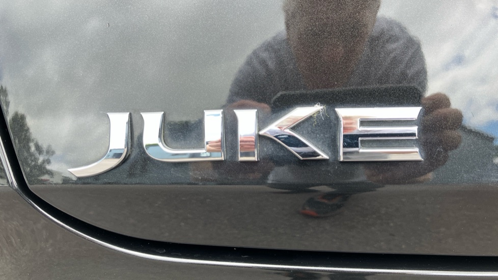 Nissan Juke Dig-t Acenta Red #65