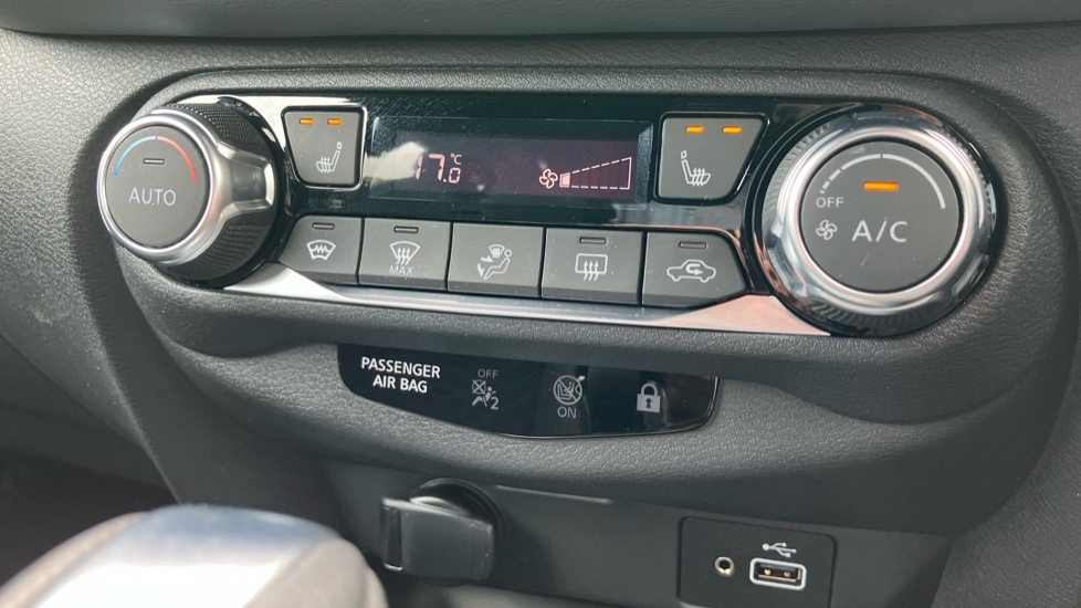 Nissan Juke Dig-t Acenta Red #57