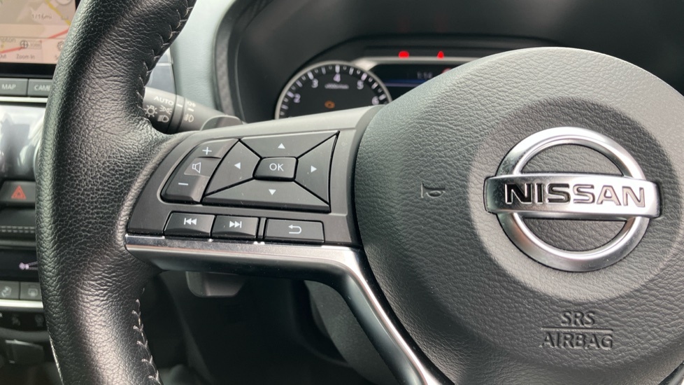 Nissan Juke Dig-t Acenta Red #17