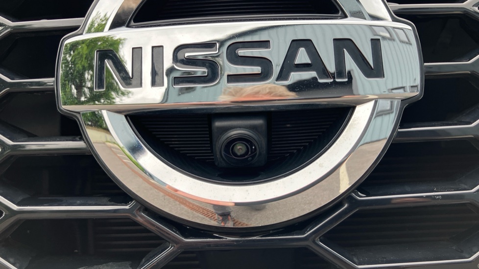 Nissan Juke Dig-t Acenta Red #25