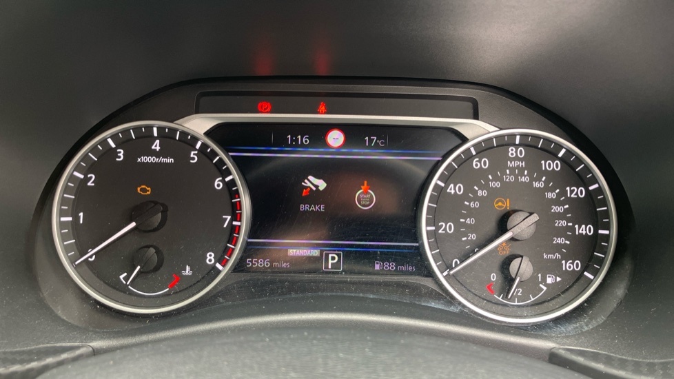 Nissan Juke Dig-t Acenta Red #9