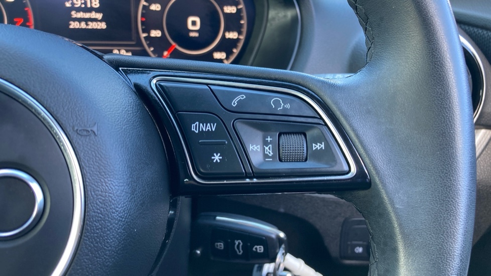 Audi Q2 30 Tfsi Black Edition 2023 Grey #32