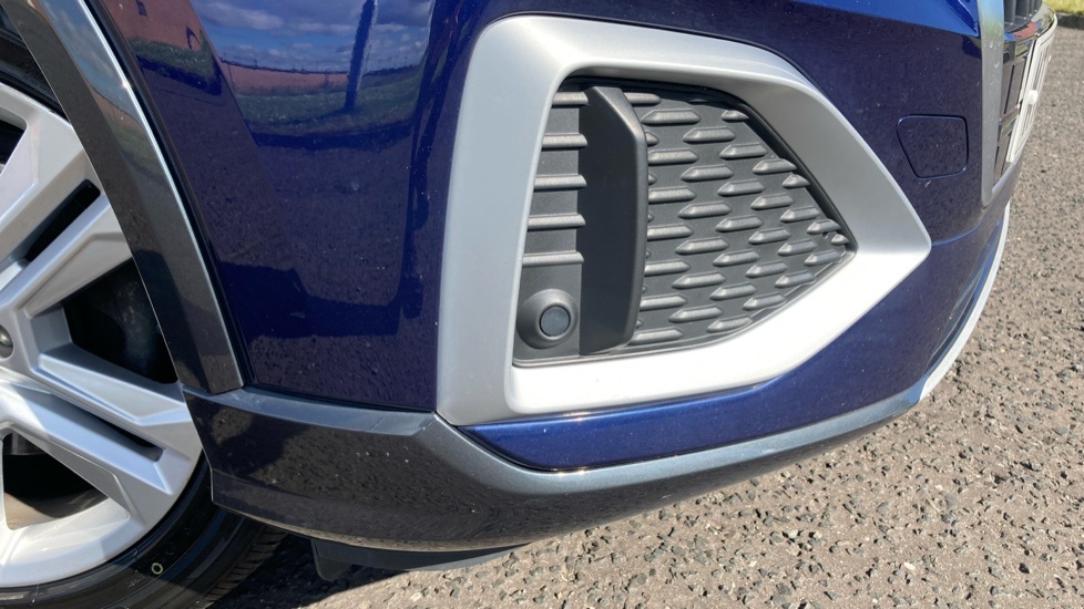 Audi Q2 30 Tfsi Black Edition 2023 Grey #23