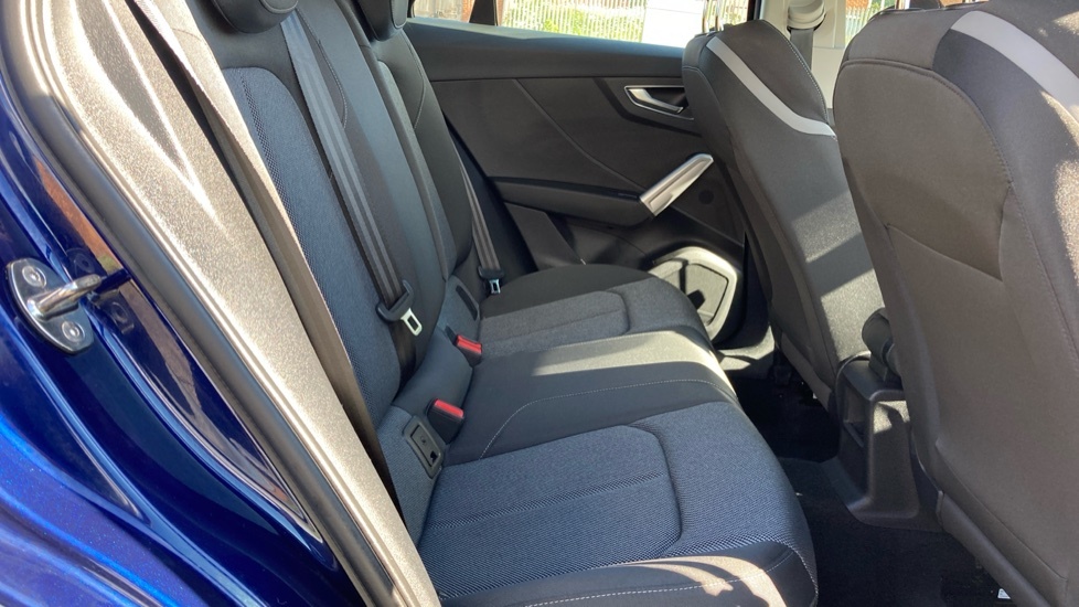 Audi Q2 30 Tfsi Black Edition 2023 Grey #16