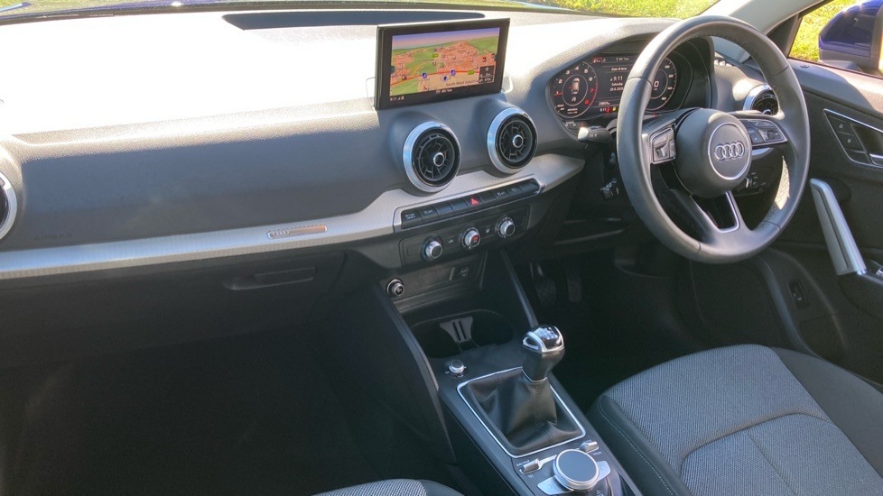 Audi Q2 30 Tfsi Black Edition 2023 Grey #9