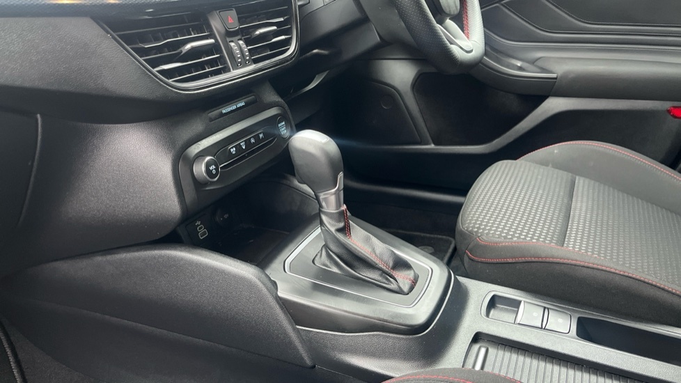 Ford Focus 1.0 St-line X Black #13