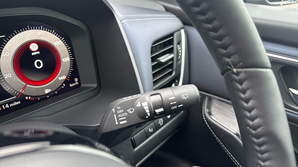 Nissan Qashqai 1.5 E-power N-connecta Grey #36