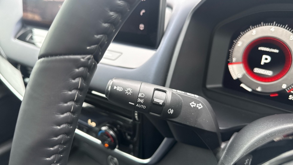 Nissan Qashqai 1.5 E-power N-connecta Grey #37