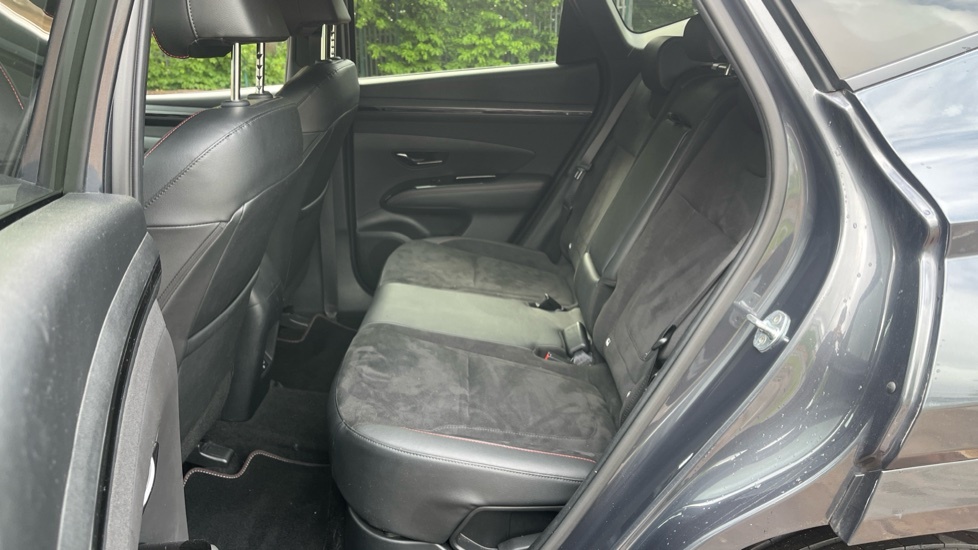 Hyundai Tucson Ultimate White #16