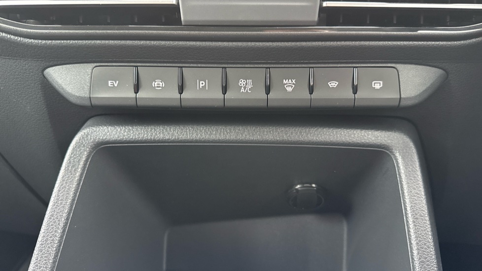 Ford Tourneo Connect 2.0 Ecoblue Active White #38