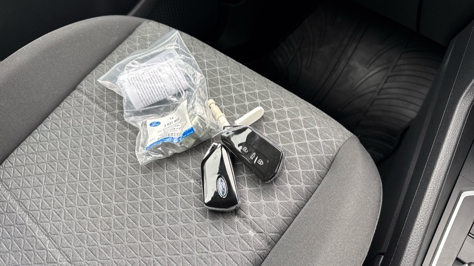 Ford Tourneo Connect 2.0 Ecoblue Active White #19