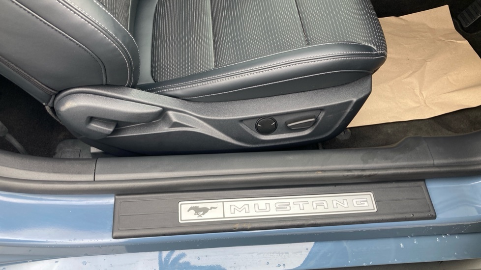 Ford Mustang 5.0 V8 Gt Magneride Digital Dash Heeated Blue #31