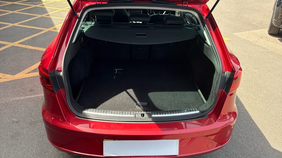 Seat Leon Xcellence Lux KU19BNC Red #4