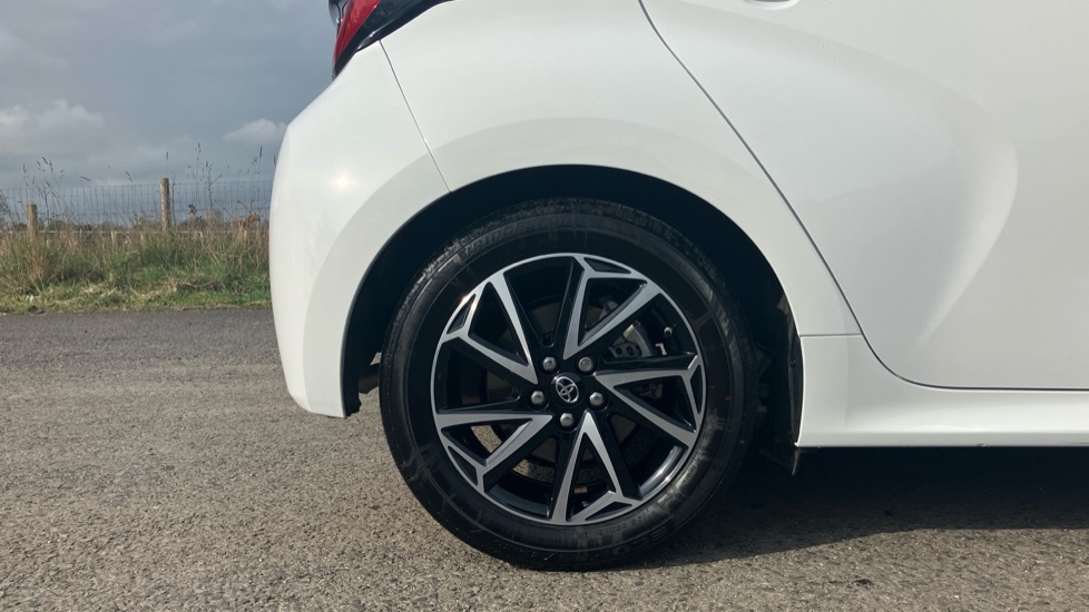 Toyota Yaris Hatchback #7