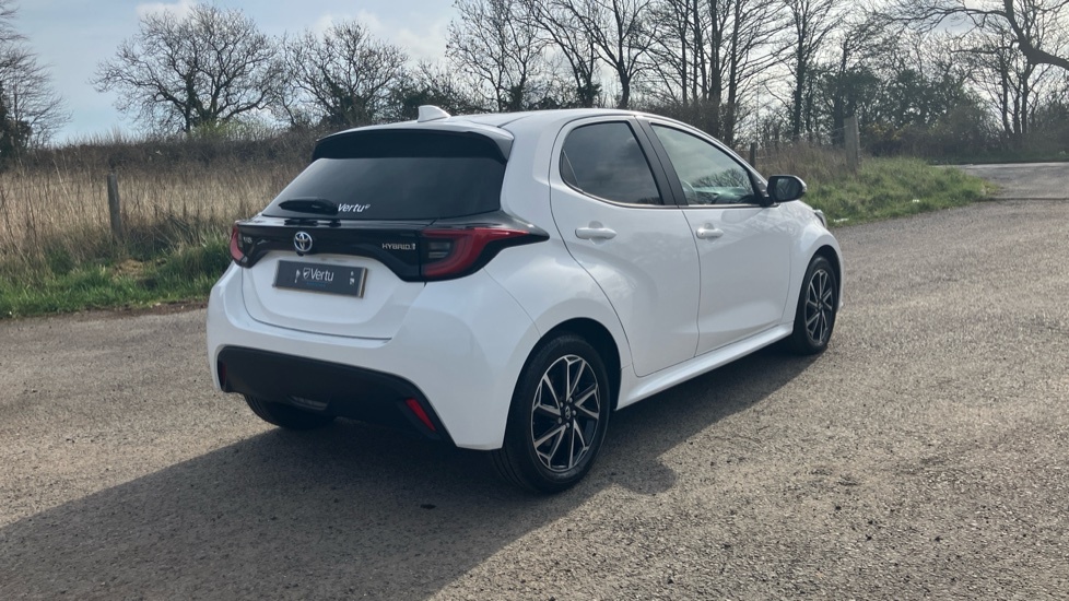 Toyota Yaris Hatchback #28