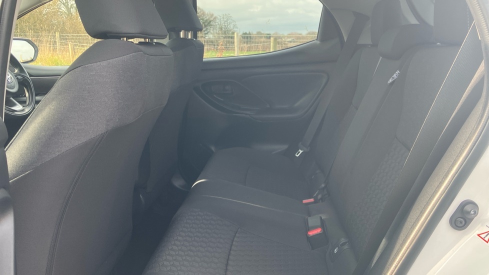 Toyota Yaris Hatchback #16