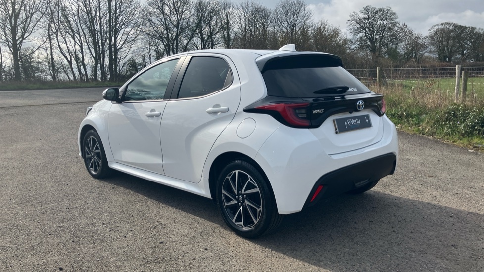 Toyota Yaris Hatchback #24