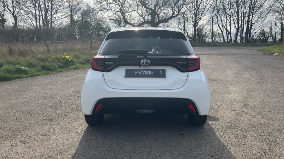 Toyota Yaris Hatchback #25