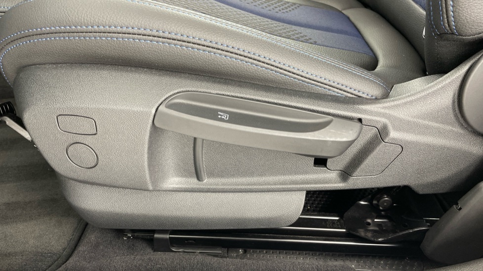 BMW 2 Series M235i Xdrive Step White #27