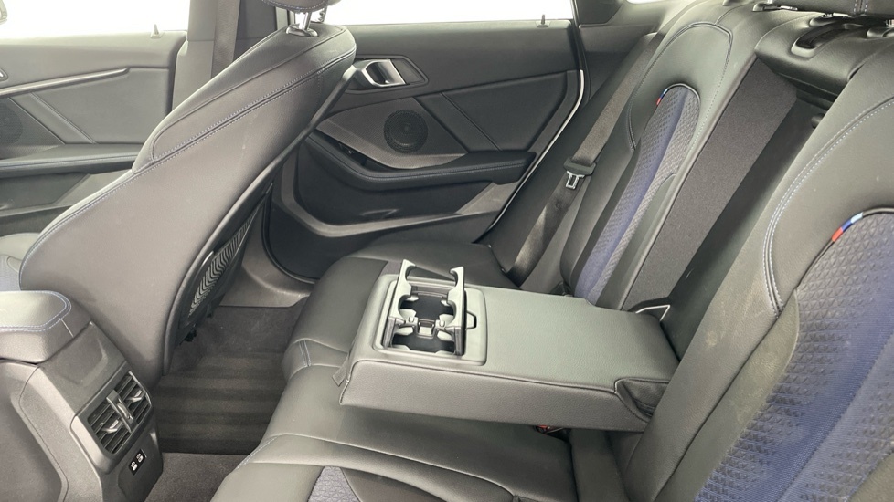 BMW 2 Series M235i Xdrive Step White #36