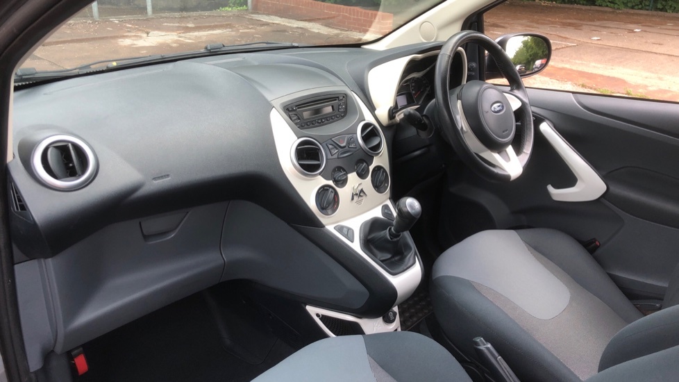 Ford KA Zetec Silver #9