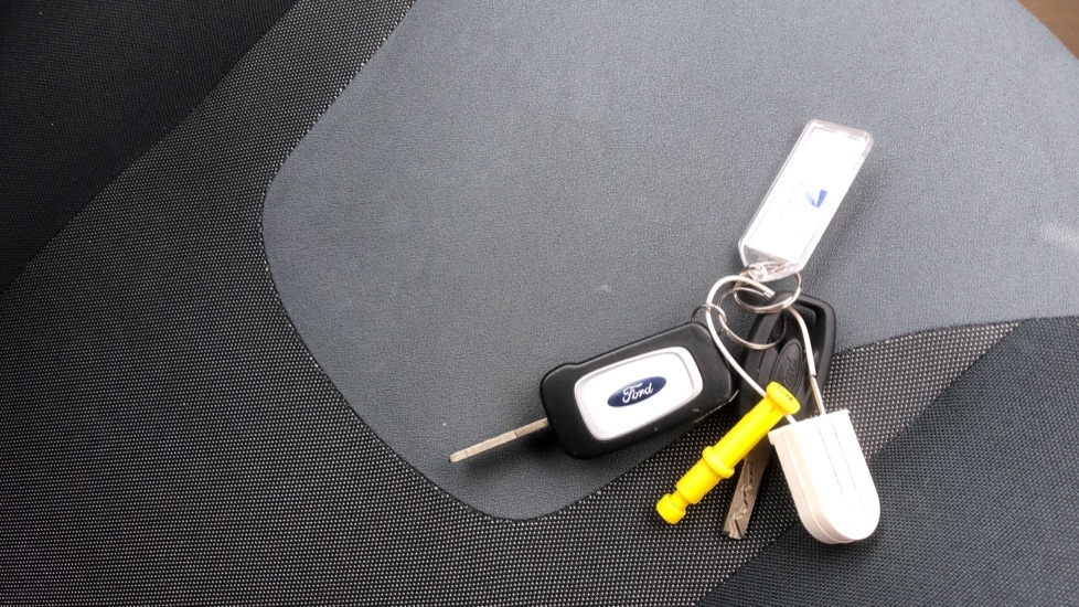 Ford KA Zetec Silver #19