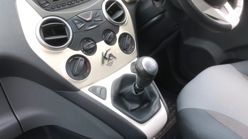 Ford KA Zetec Silver #13