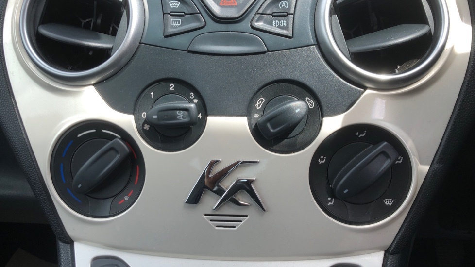 Ford KA Zetec Silver #22