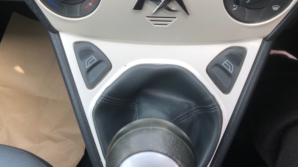 Ford KA Zetec Silver #28
