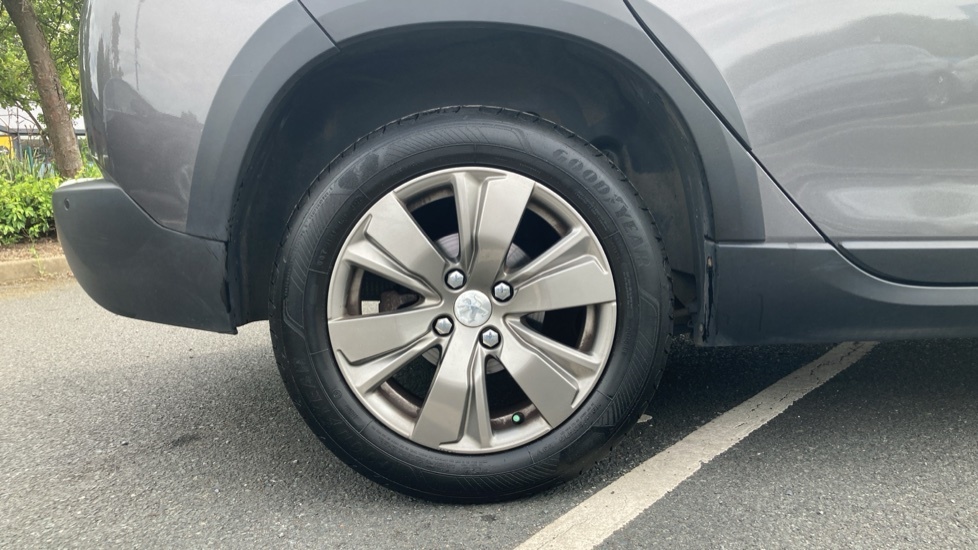 Peugeot 2008 2008 Allure Premium Black #7