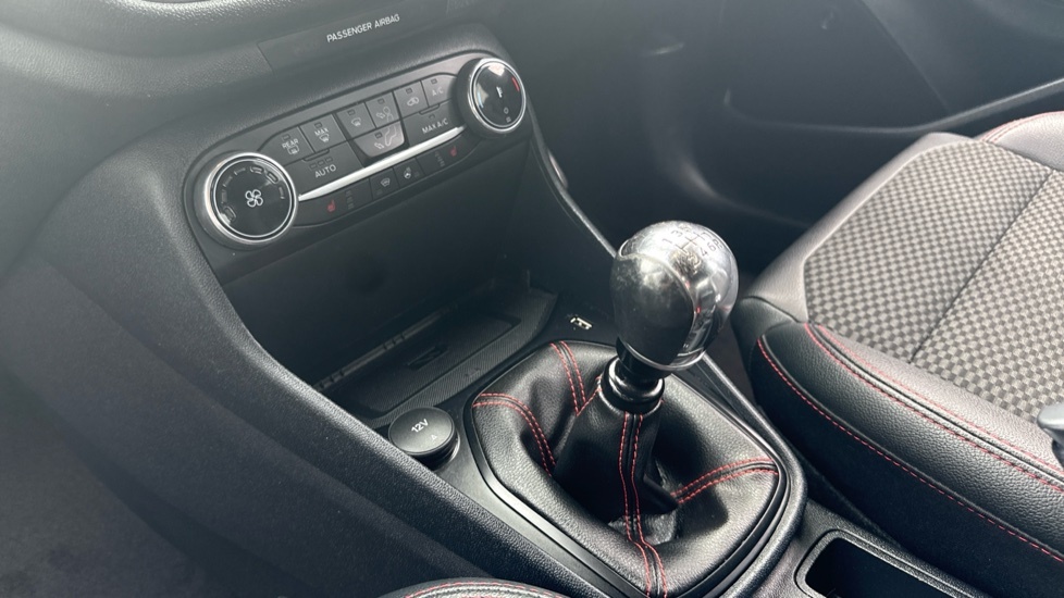 Ford Fiesta 1.0 Ecoboost 95 Trend Red #9