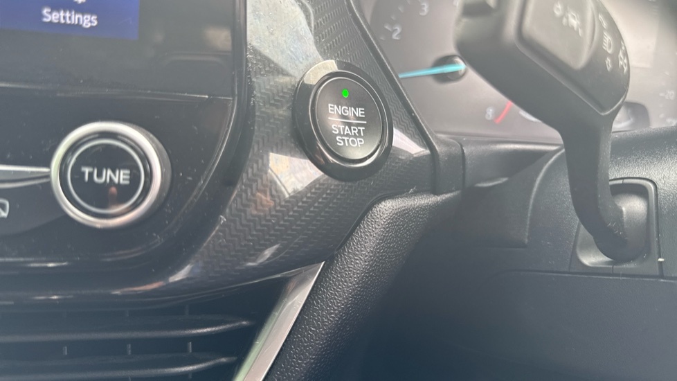 Ford Fiesta 1.0 Ecoboost 95 Trend Red #39