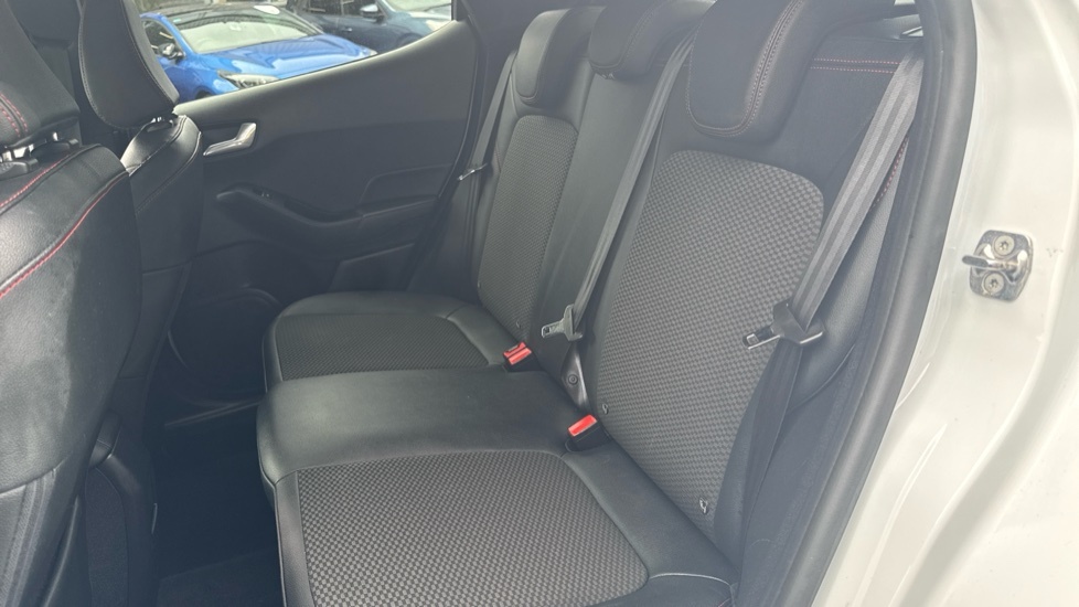 Ford Fiesta 1.0 Ecoboost 95 Trend Red #16
