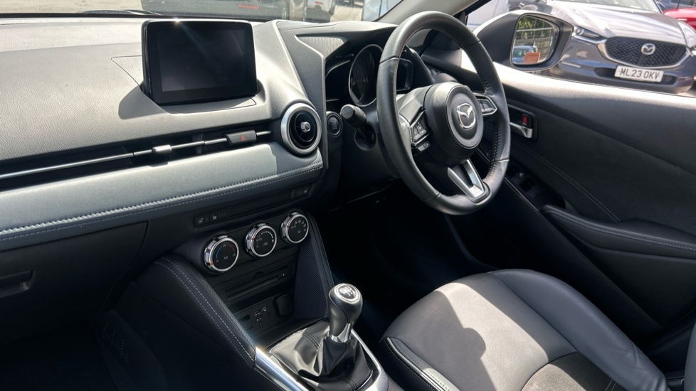 Mazda 2 1.5 Skyactiv G Se-l Nav White #9