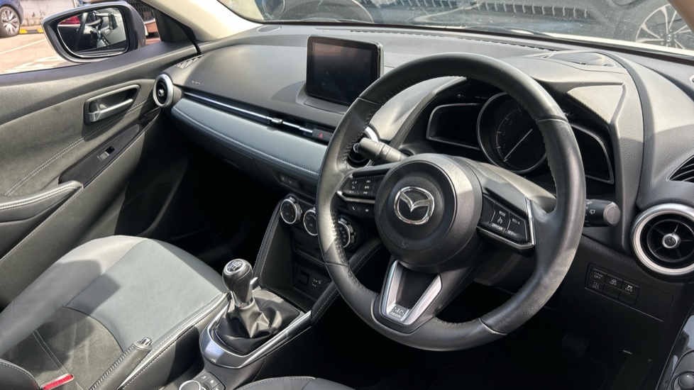Mazda 2 1.5 Skyactiv G Se-l Nav White #11