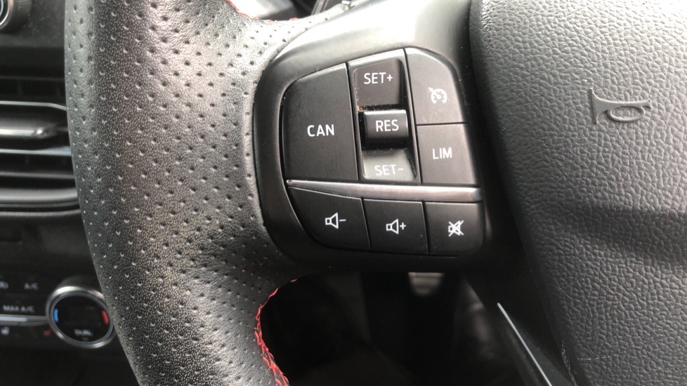 Ford Focus 1.0I 125Ps Titanium X Estate Grey #23