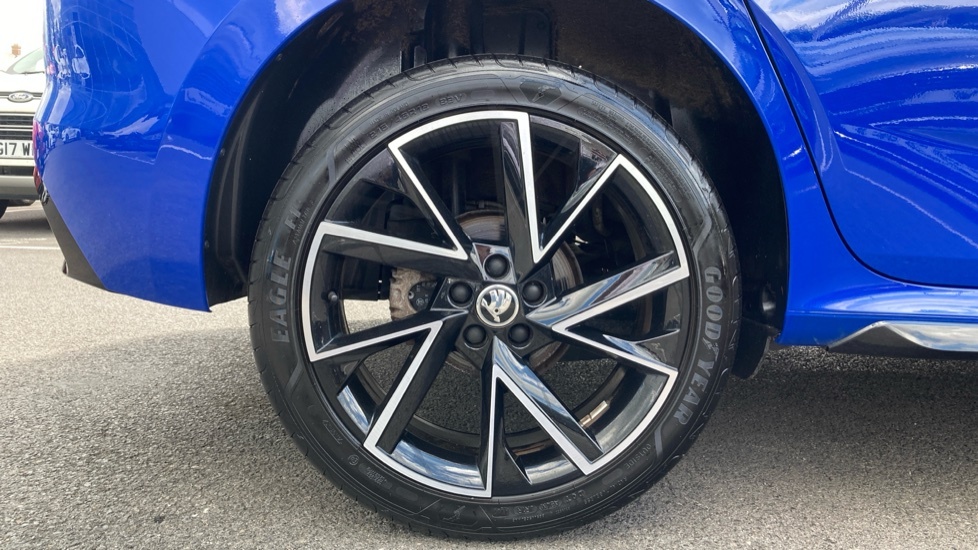 Skoda Kamiq Se L Executive Blue #7
