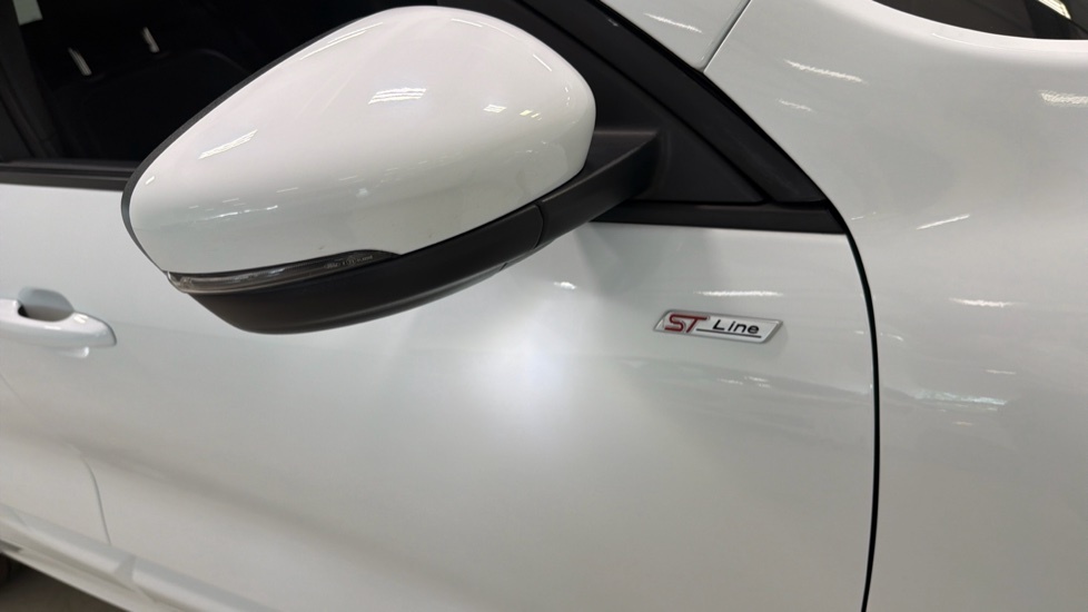 Ford Kuga 2.5 Fhev St-line X Cvt White #27
