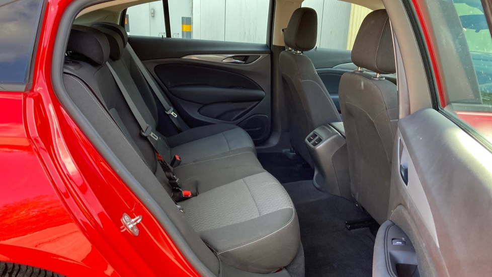Vauxhall Insignia 1.5T Sri Nav Hatchback  #33