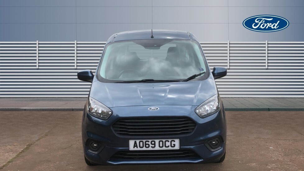 Ford Tourneo Courier Zetec Red #3