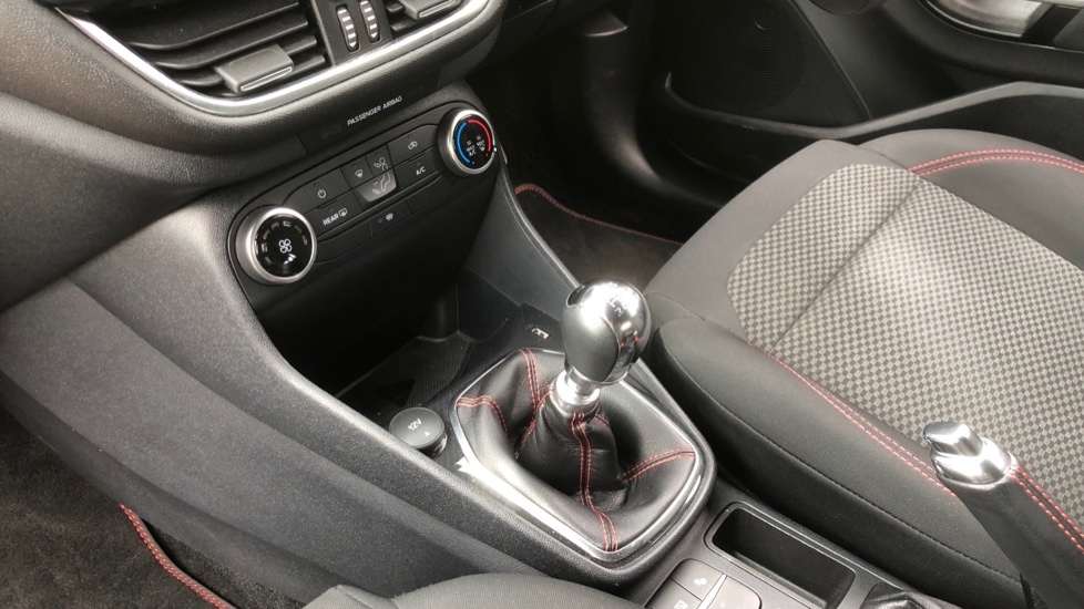 Ford Fiesta Titanium X White #13