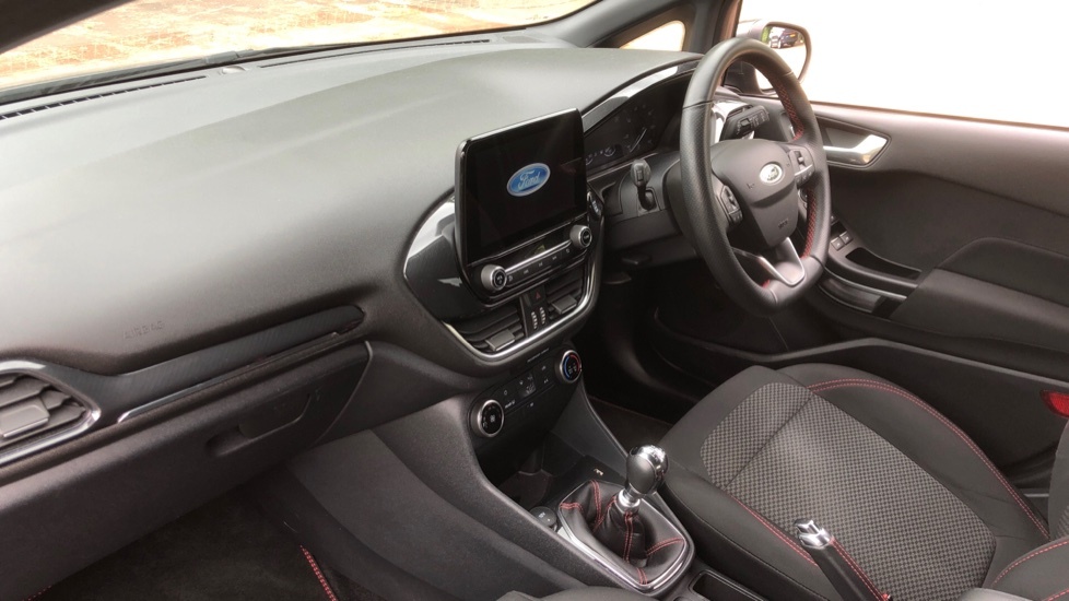 Ford Fiesta Titanium X White #9