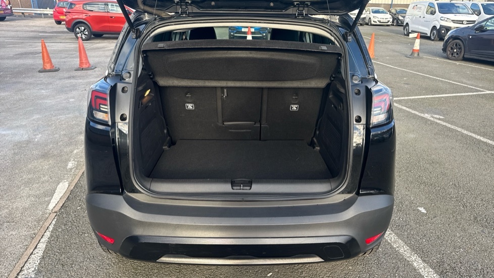Vauxhall Crossland Ultimate Black #4
