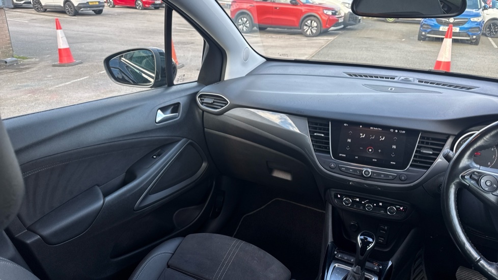 Vauxhall Crossland Suv #14