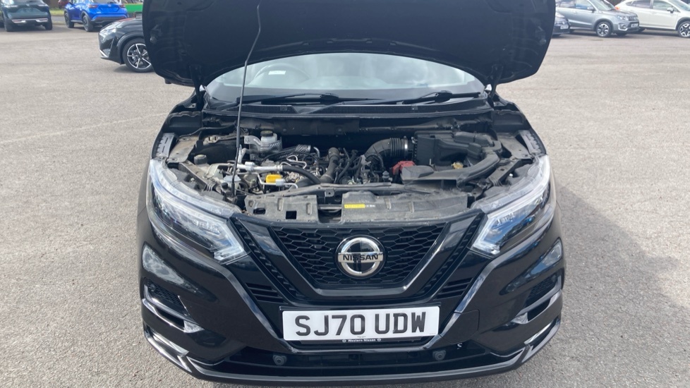 Nissan Qashqai Hatchback #8