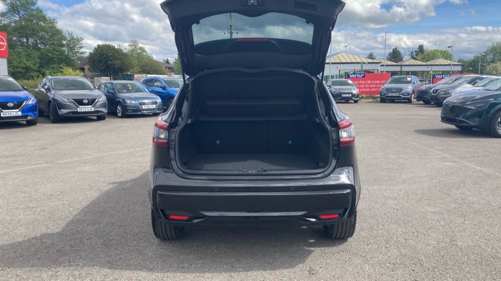 Nissan Qashqai Hatchback #4