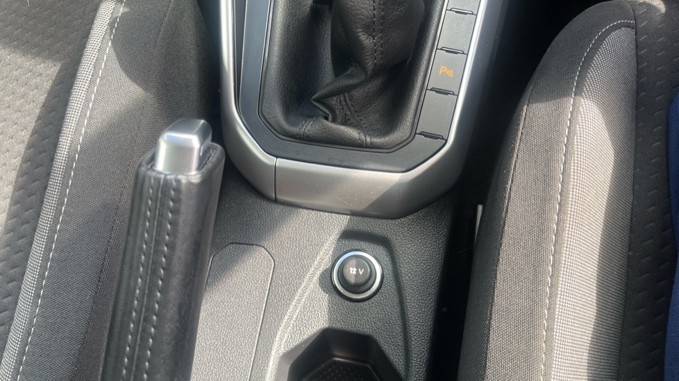 Volkswagen Polo Hatchback Black #28