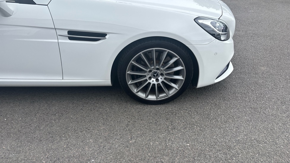 Mercedes-Benz SLC White #37