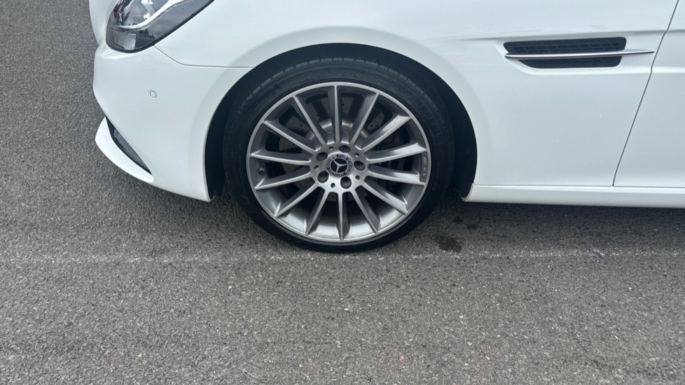 Mercedes-Benz SLC White #40